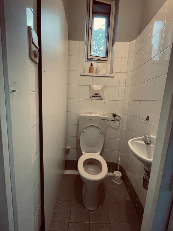 Jupiter Apartment Wenen Buitenkant foto